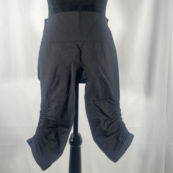 lululemon athletica Pants - Lululemon Grey, Ebb to street crop leggings,seamless, Small, Size 4